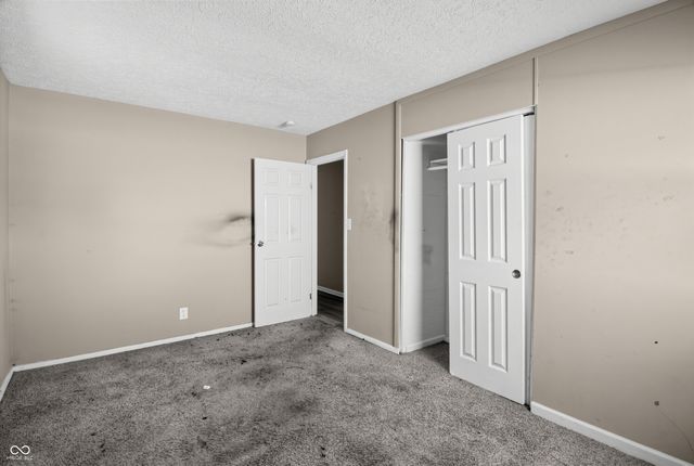 3925 Kivet Court, Indianapolis, IN 46235