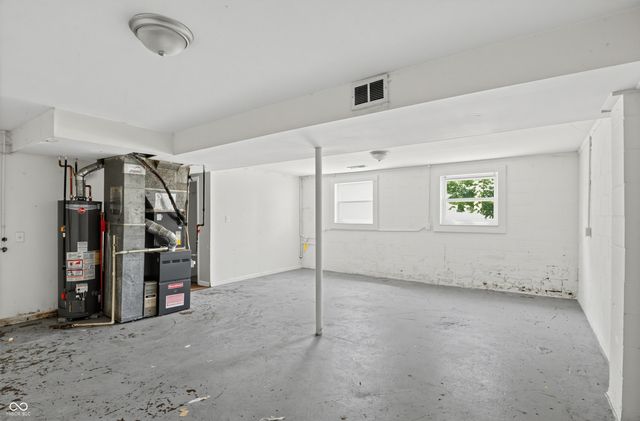 3925 Kivet Court, Indianapolis, IN 46235