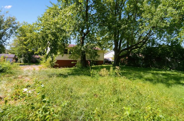 3925 Kivet Court, Indianapolis, IN 46235
