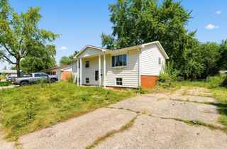 3925 Kivet Court, Indianapolis, IN 46235