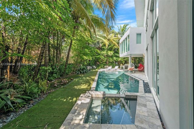 480 Ocean Boulevard, Golden Beach, FL 33160