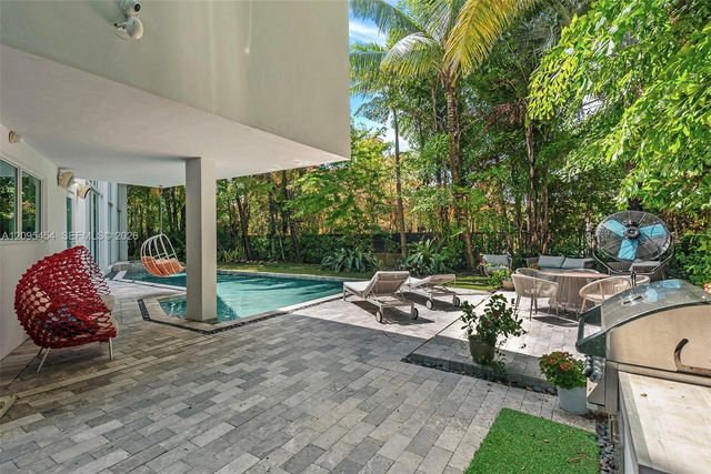 480 Ocean Boulevard, Golden Beach, FL 33160