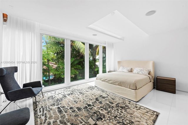 480 Ocean Boulevard, Golden Beach, FL 33160