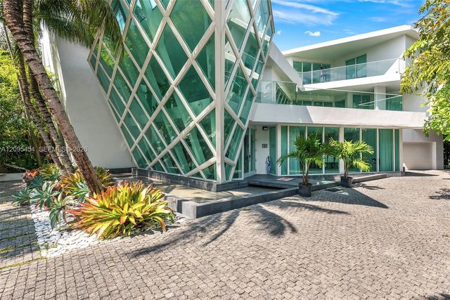 480 Ocean Boulevard, Golden Beach, FL 33160