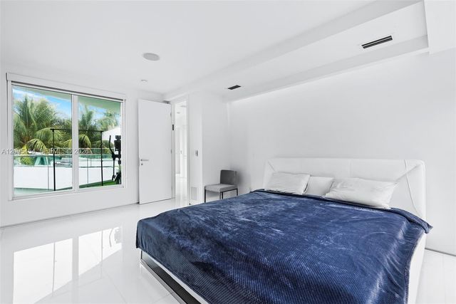 480 Ocean Boulevard, Golden Beach, FL 33160