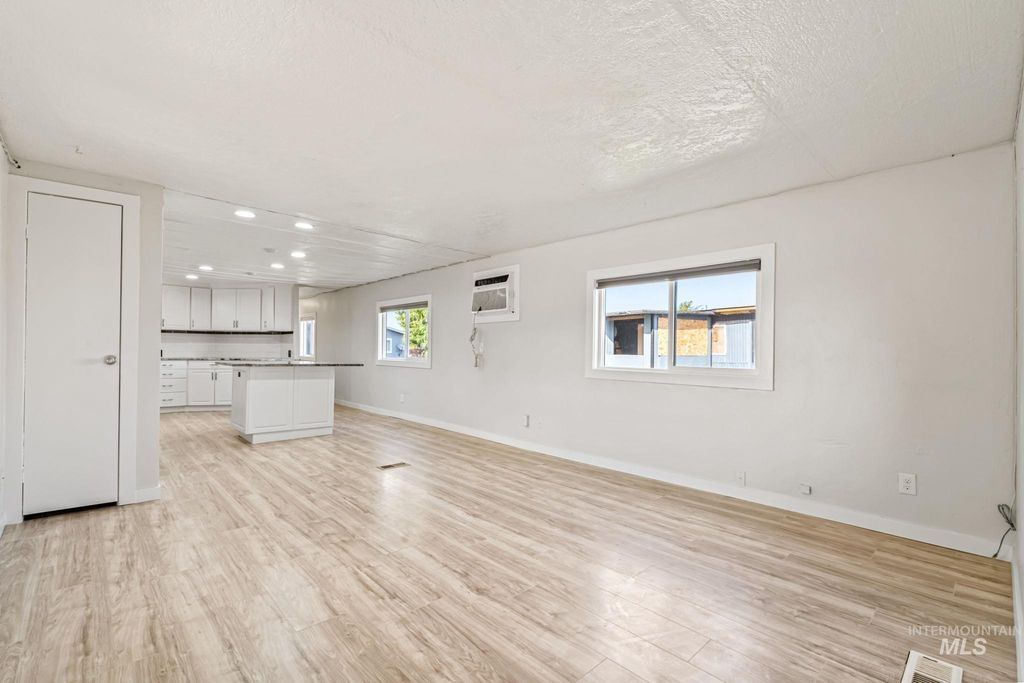 5015 E Ustick Rd 181, Caldwell, ID 83605 photo 9