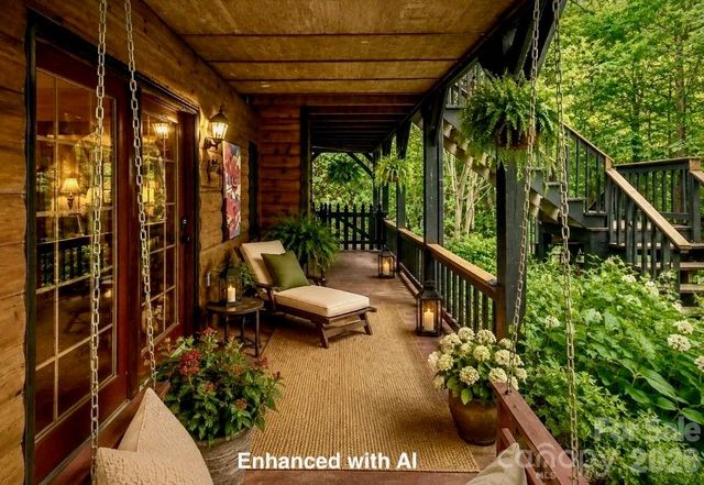 696 Top Of The Mountain Road, Hendersonville, NC 28739