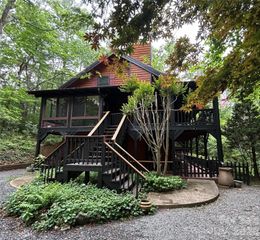 696 Top Of The Mountain Road, Hendersonville, NC 28739