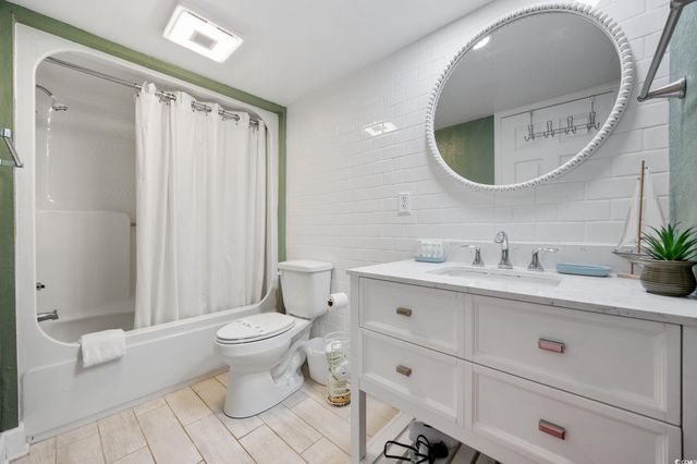 200 76th Ave N Unit 705, Myrtle Beach, SC 29572