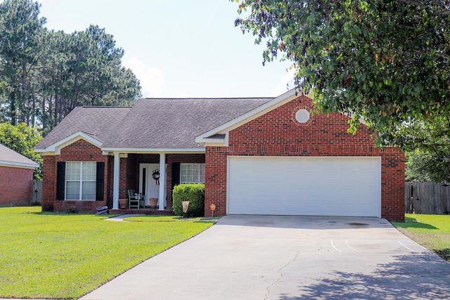 123 Lakeside Drive, Dothan, AL 36301