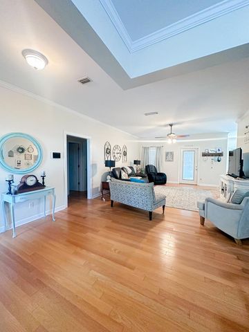 123 Lakeside Drive, Dothan, AL 36301