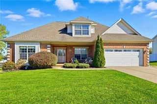 6015 Pinehurst Court, Hamburg, NY 14085