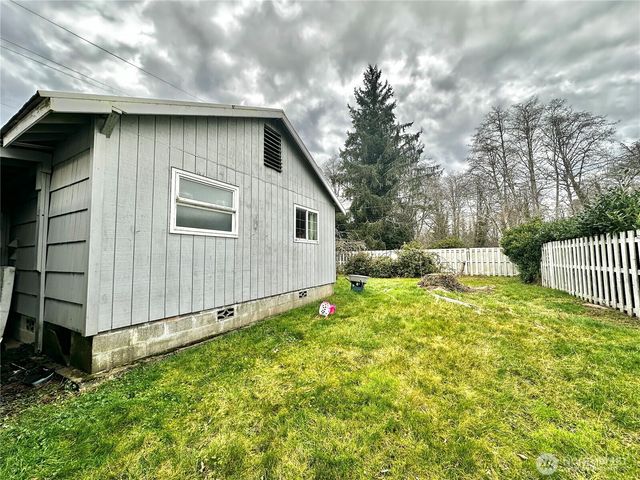 1620 Broadway Avenue, Hoquiam, WA 98550