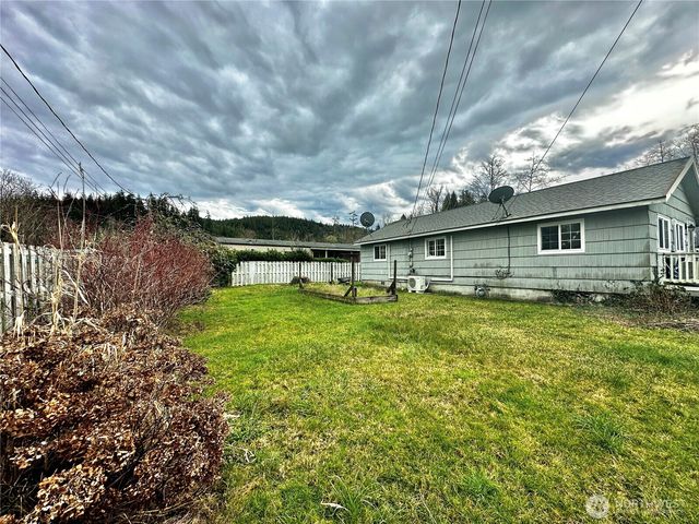 1620 Broadway Avenue, Hoquiam, WA 98550
