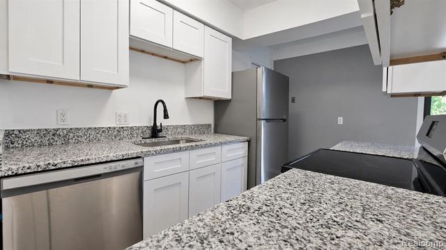 51056 Fairlane Drive, Utica, MI 48316