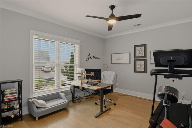 1076 Wood Duck Lane, Winston-salem, NC 27106