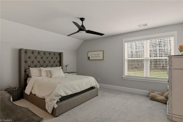 1076 Wood Duck Lane, Winston-salem, NC 27106