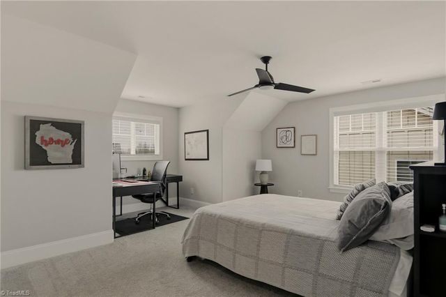 1076 Wood Duck Lane, Winston-salem, NC 27106