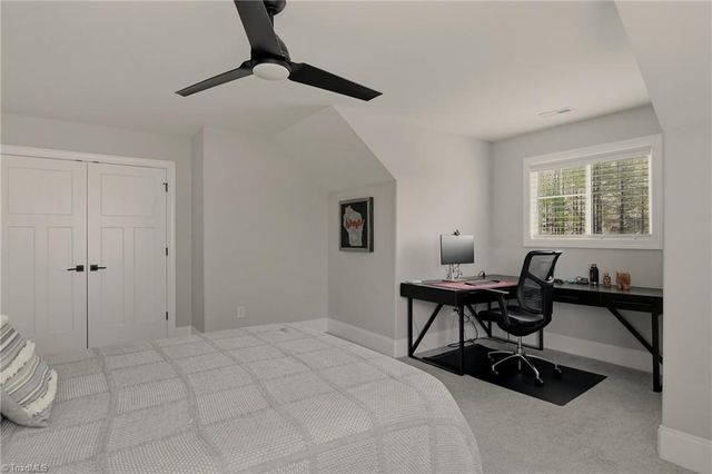 1076 Wood Duck Lane, Winston-salem, NC 27106