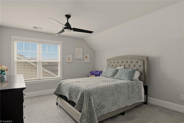 1076 Wood Duck Lane, Winston-salem, NC 27106