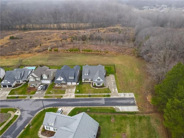 1076 Wood Duck Lane, Winston-salem, NC 27106