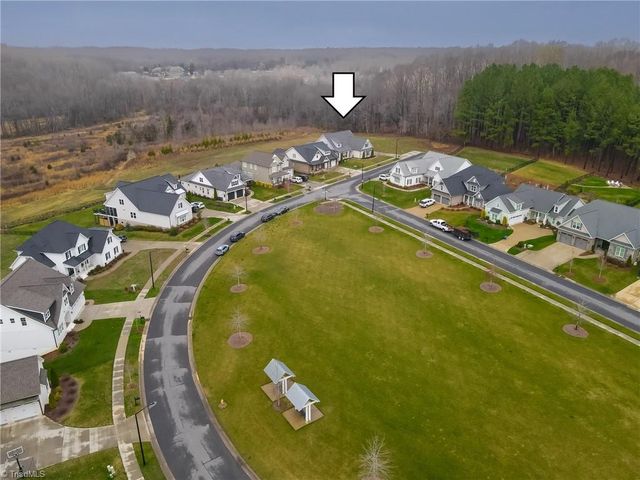 1076 Wood Duck Lane, Winston-salem, NC 27106