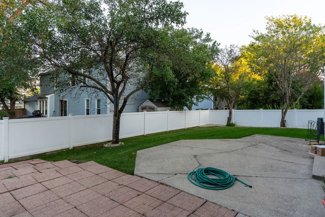 901 Providence Lane, Buffalo Grove, IL 60089