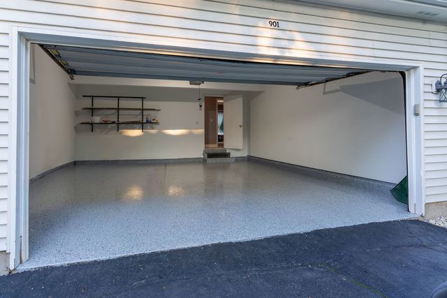 901 Providence Lane, Buffalo Grove, IL 60089