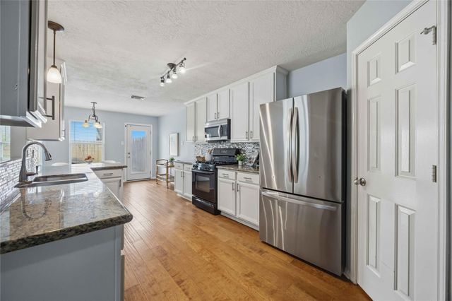 5115 Redemption Circle, Houston, TX 77018