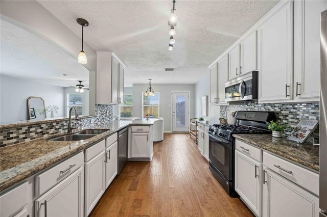 5115 Redemption Circle, Houston, TX 77018