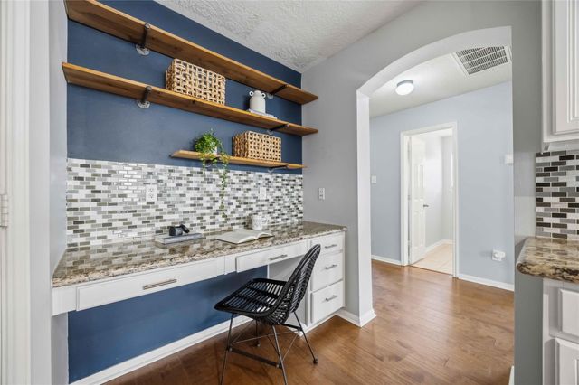 5115 Redemption Circle, Houston, TX 77018