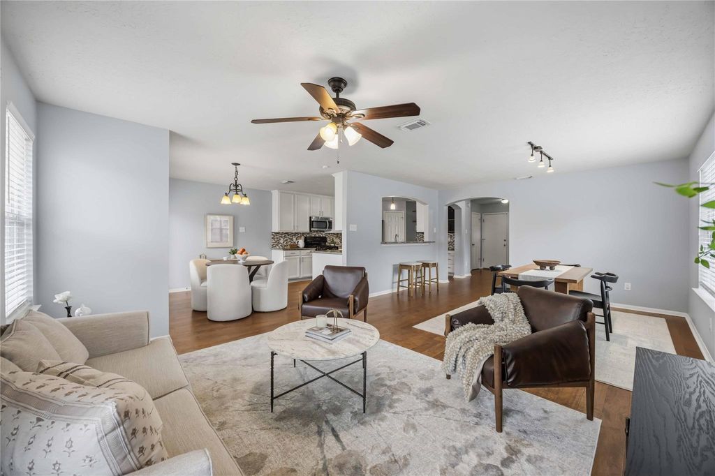 5115 Redemption Circle, Houston, TX 77018