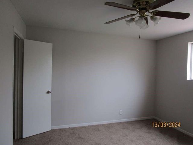 501 S Holmes Street, La Porte, TX 77571