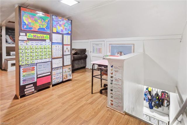 346 Wendwood DR, Newport News, VA 23602