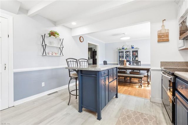 346 Wendwood DR, Newport News, VA 23602