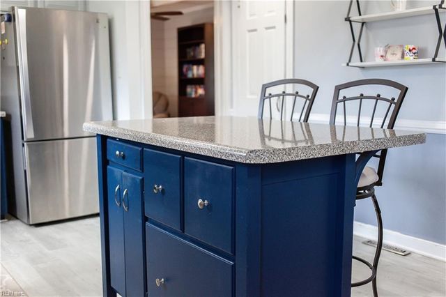 346 Wendwood DR, Newport News, VA 23602