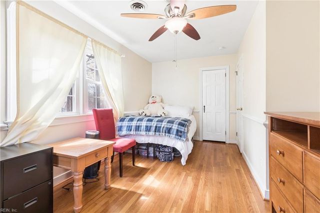 346 Wendwood DR, Newport News, VA 23602