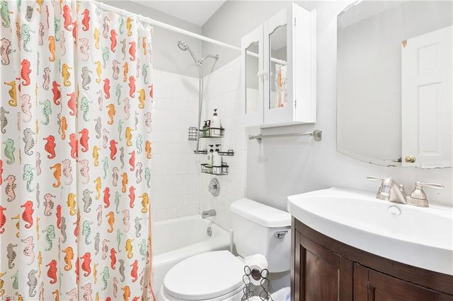 346 Wendwood DR, Newport News, VA 23602