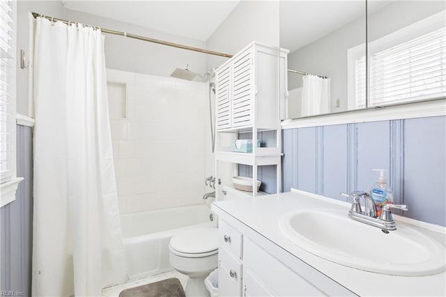 346 Wendwood DR, Newport News, VA 23602