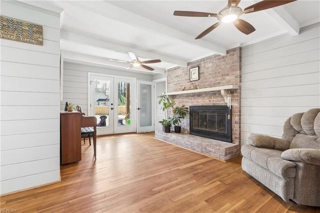 346 Wendwood DR, Newport News, VA 23602