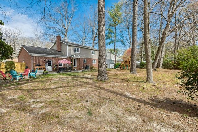 346 Wendwood DR, Newport News, VA 23602