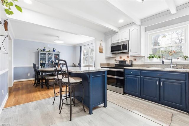 346 Wendwood DR, Newport News, VA 23602