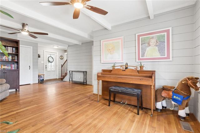 346 Wendwood DR, Newport News, VA 23602