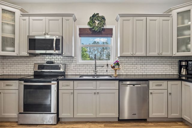 1082 Corey Dr, Lewisburg, TN 37091