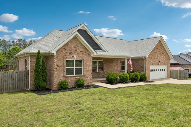 1082 Corey Dr, Lewisburg, TN 37091