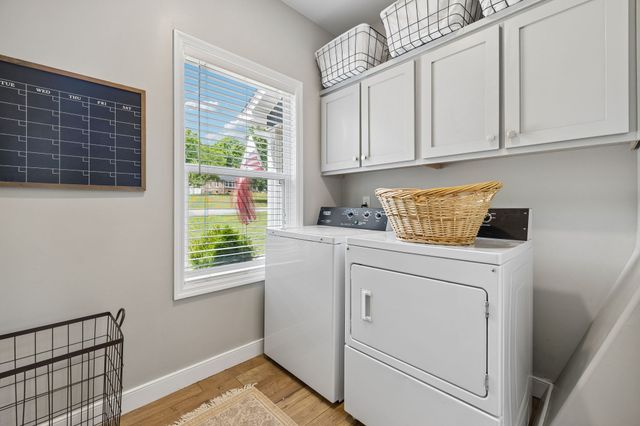 1082 Corey Dr, Lewisburg, TN 37091