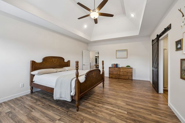 1082 Corey Dr, Lewisburg, TN 37091
