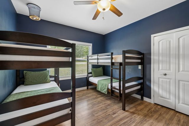 1082 Corey Dr, Lewisburg, TN 37091