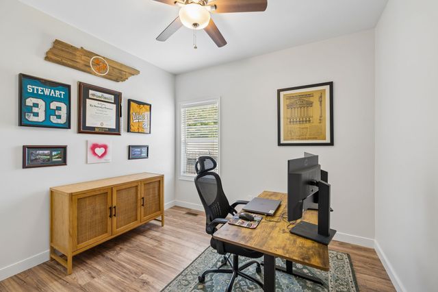 1082 Corey Dr, Lewisburg, TN 37091