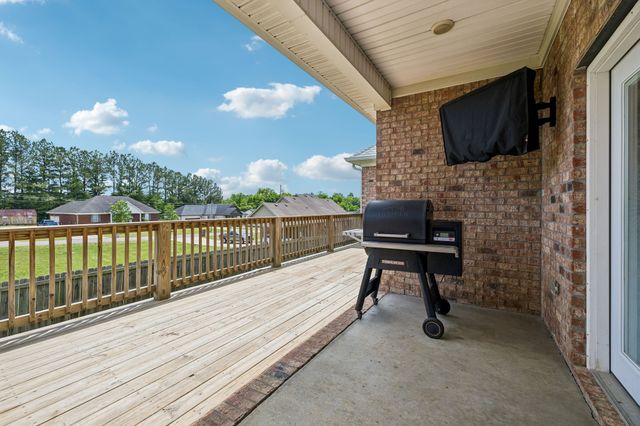1082 Corey Dr, Lewisburg, TN 37091